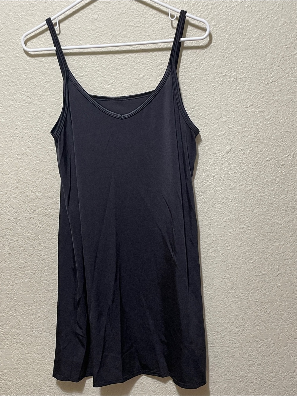 Vanity Fair Women's Vintage Black Slip/ Chemise. Good Condition. Size 36.